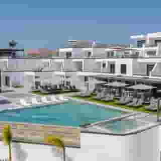 Royal Atlantico, 4 of 6