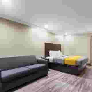 Americas Best Value Inn Houston Heights at I-45, 5 of 6