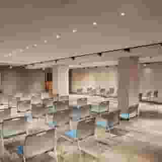 Aloft Long Island City - Manhattan View, 3 of 6