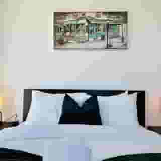 Panorama Suites Downtown Toronto, 2 of 6