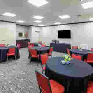 Hampton Inn & Suites Houston/League City, 2 of 6
