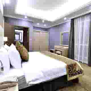 Iridium 70 Hotel, 6 of 6