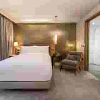 Lincoln Plaza London, Curio Collection by Hilton, 6 of 6