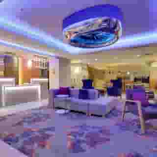 La Quinta Inn & Suites by Wyndham Dallas Love Field, 2 of 6