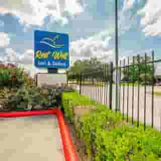 Rest Well Inn & Suites, 4 of 6