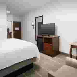 Holiday Inn Express Boston North-Woburn by Ihg, 1 of 6
