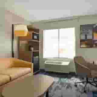 La Quinta Inn & Suites by Wyndham Austin Southwest, 5 of 6