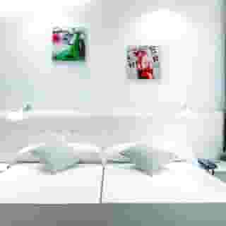 Boutique Urban Madrid Serrano, 1 of 6