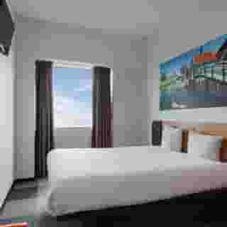 easyHotel Amsterdam Zaandam, 5 of 6
