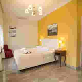 NeapolitanTrips Hotel, 4 of 6