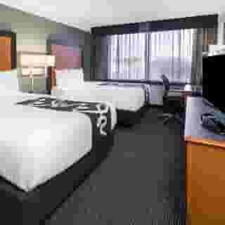 La Quinta Inn & Suites by Wyndham Buena Park, 1 of 6