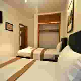 Off Soho Suites Hotel, 3 of 6
