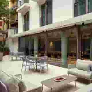 Leon Hotel & Lounge, 2 of 6