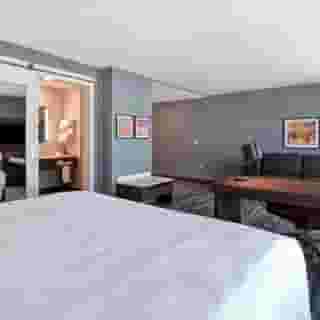 Hampton Inn & Suites Las Vegas Convention Center, 2 of 6