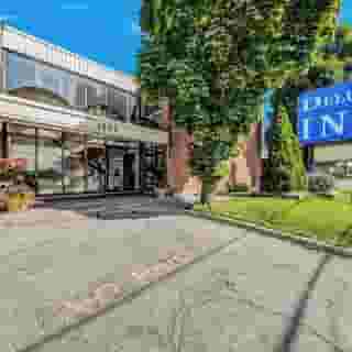 Deluxe Inn, 6 of 6
