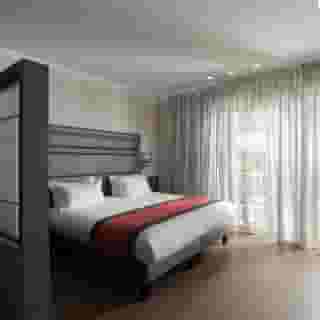 Holiday Suites, 1 of 6