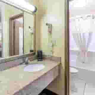Quality Inn Franklin - Cool Springs Area, 4 of 6