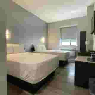 King Hotel Brooklyn Sunset Park, 1 of 6