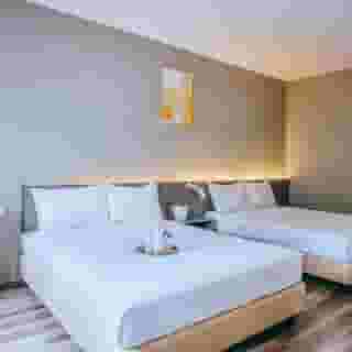 Canary Hotel, 3 of 6