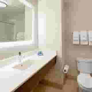 Holiday Inn Express & Suites Houston – Downtown North by Ihg, 6 of 6