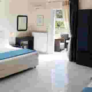 Peri's Hotel, 5 of 6
