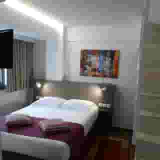 Oasis Apts & Rooms, 5 of 6