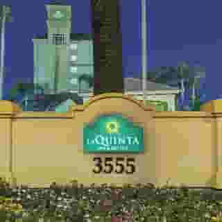 La Quinta Inn & Suites by Wyndham Ontario Airport, 2 of 6