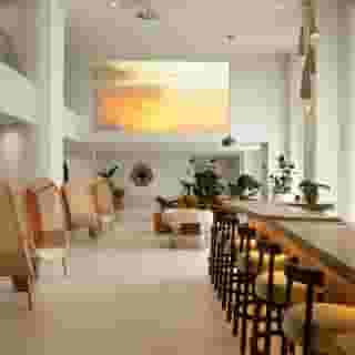 Sandbourne Santa Monica, Autograph Collection, 1 of 6