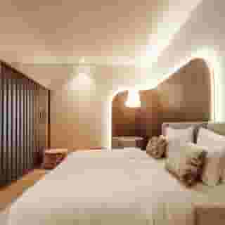 House of Ble, 1 of 6