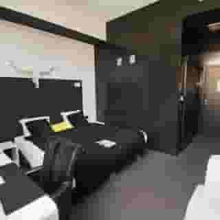 Hotel Moon, 3 of 6
