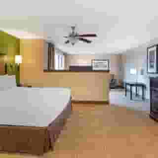 Extended Stay America Suites Chicago Vernon Hills Lake Fores, 2 of 6