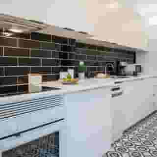 Succeed Campo Pequeno Suites, 2 of 6