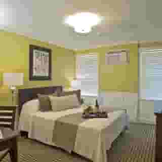 Concord's Colonial Inn, 5 of 6