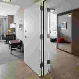 Hampton Inn & Suites Chicago/Mt. Prospect, 2 of 6