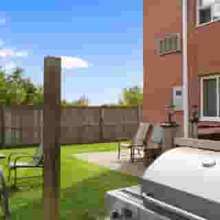 Days Inn by Wyndham Stouffville, 3 of 6