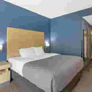 Quality Inn and Suites Oakville-Mississauga, 4 of 6