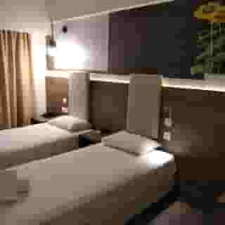 Metropolitan Hotel, 3 of 6