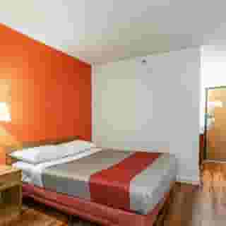Motel 6 Naperville, Il, 4 of 6