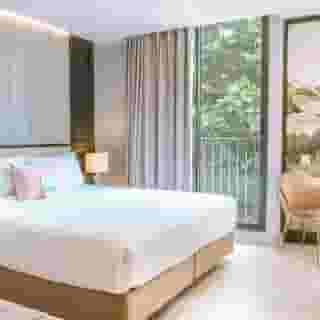 The Quarter Ploenchit by Uhg, 6 of 6