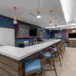 La Quinta Inn & Suites by Wyndham Round Rock near Kalahari, 3 of 6