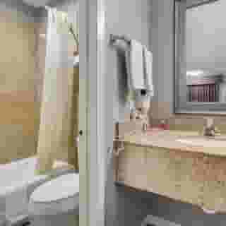 Prestige Inn, 2 of 6
