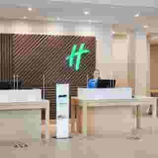 Holiday Inn Hotel & Suites Oakville @ Bronte by Ihg, 2 of 6