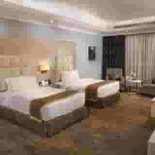 Iridium 70 Hotel, 4 of 6