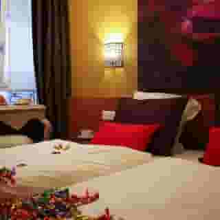 Hotel Roses, 2 of 6