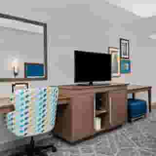 Hampton Inn Chicago North/Loyola Station, 5 of 6