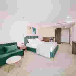Orden Hotel, 4 of 6