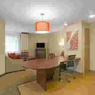 MainStay Suites Chicago Schaumburg, 4 of 6