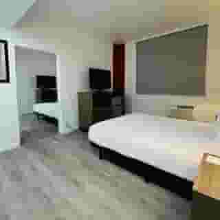 Ramada by Wyndham San Diego Airport, 5 of 6