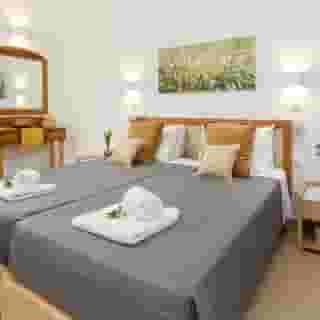 Finata Studios(Adults Only), 3 of 6