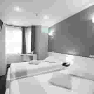Hotel Phenix, 5 of 6